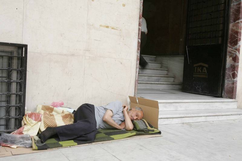 Δήμος Αθηναίων: Δύο θερμαινόμενοι χώροι διαθέσιμοι για τους αστέγους λόγω των χαμηλών θερμοκρασιών
